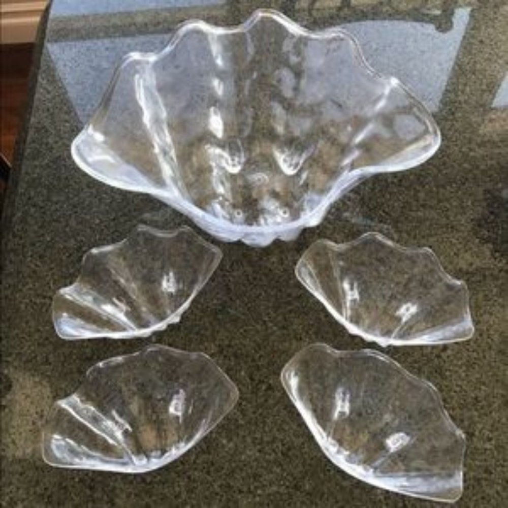 Clear Plastic Clamshell Chips & Dips Set